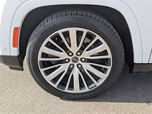 Used 2023 Jeep Grand Wagoneer Series III image 31