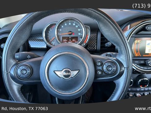 Used 2018 MINI Cooper S image 29