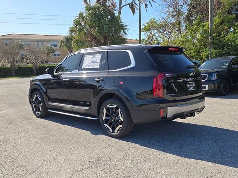 New 2025 Kia Telluride S image 6