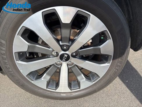 Used 2021 Kia Telluride EX w/ EX Premium Package image 10