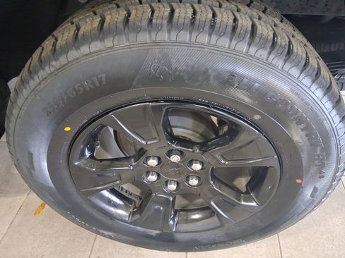 Used 2018 Chevrolet Colorado Z71 image 10