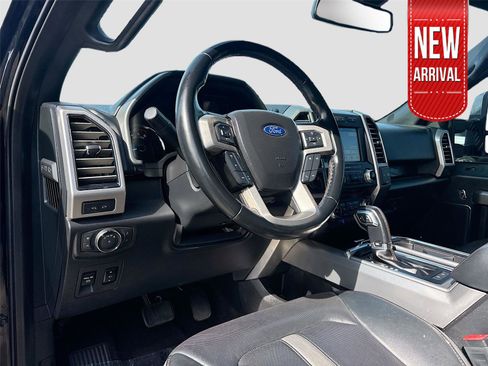 Used 2018 Ford F150 Platinum w/ Equipment Group 701A Luxury image 10