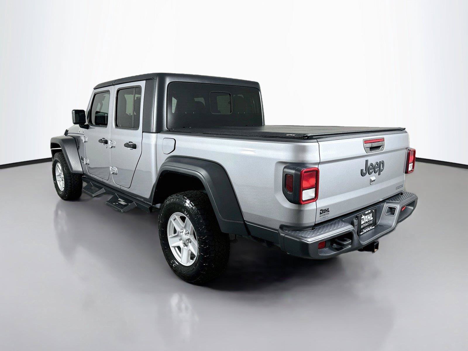 Used 2020 Jeep Gladiator Sport w/ Quick Order Package 24S AWD/4WD image 10
