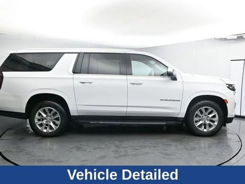 Used 2023 Chevrolet Suburban Premier image 13
