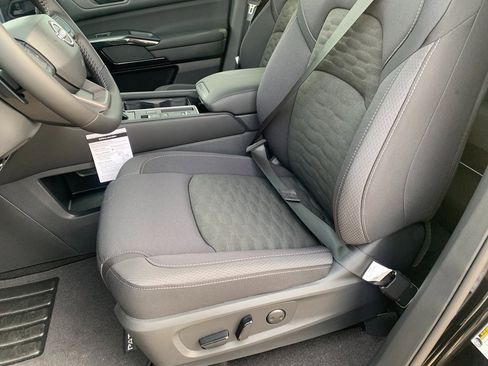 New 2026 Nissan Pathfinder SV image 21