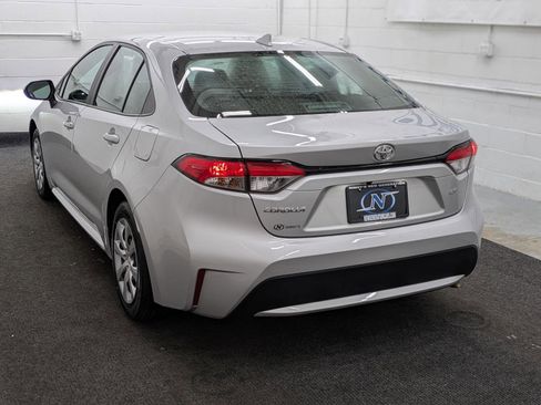 Used 2022 Toyota Corolla LE image 13