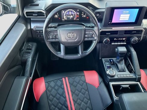 Certified 2026 Toyota Tacoma SR5 AWD/4WD image 10