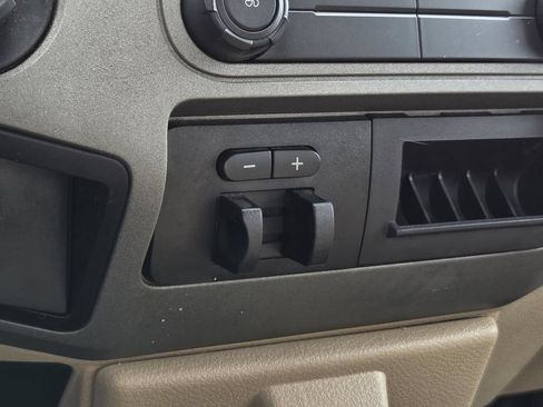 Used 2011 Ford F250 XLT w/ XLT Interior Pkg RWD image 30