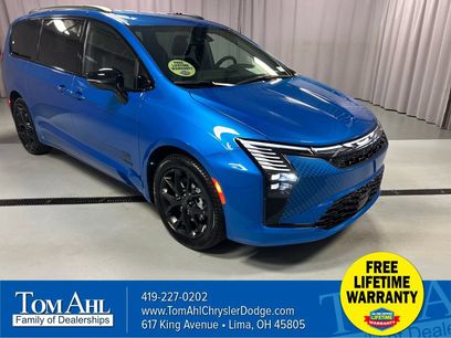 New 2027 Chrysler Pacifica Select