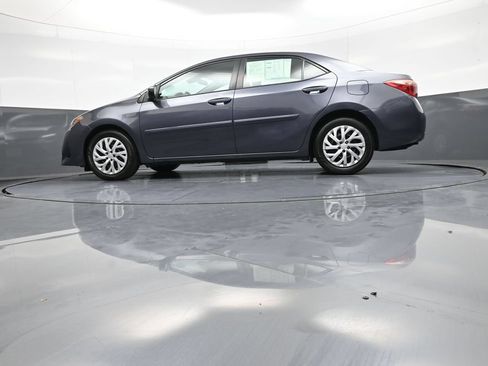 Used 2018 Toyota Corolla LE w/ Body Protection Package FWD image 31