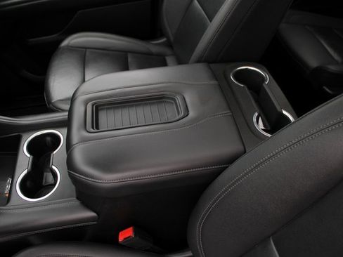 Used 2023 Chevrolet Suburban Z71 w/ Luxury Package image 31