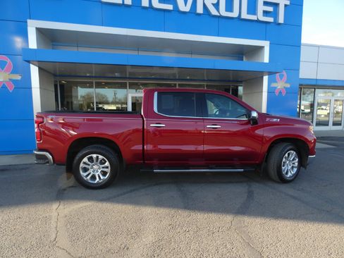 Certified 2024 Chevrolet Silverado 1500 LTZ AWD/4WD image 2