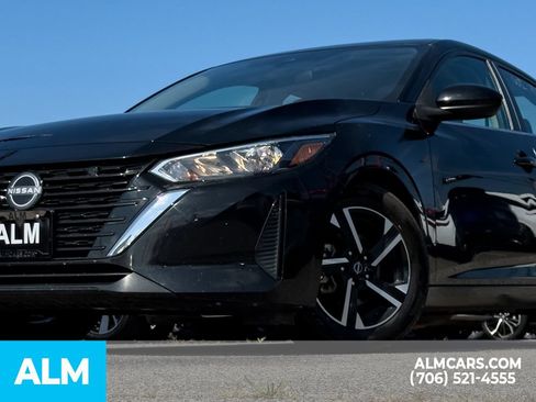 Used 2024 Nissan Sentra SV FWD image 8