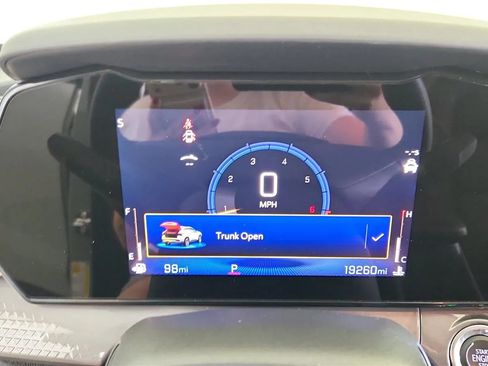 Used 2025 Chevrolet Trax ACTIV w/ Sunroof Package FWD image 25