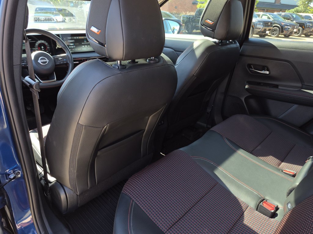 Certified 2025 Nissan Kicks SR w/ SR Premium Package FWD image 10