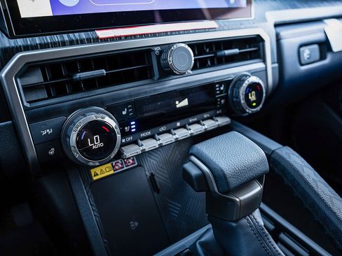 New 2025 Toyota 4Runner 4WD image 24