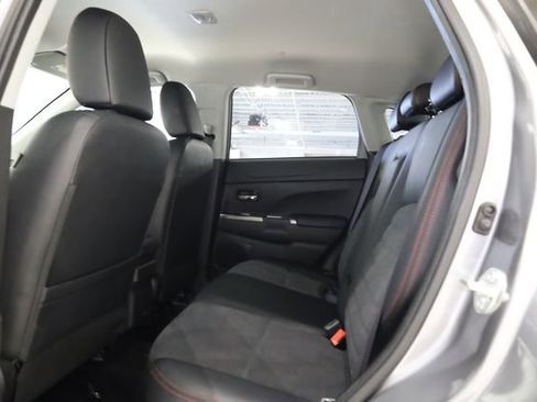 Used 2025 Mitsubishi Outlander Sport SE image 27