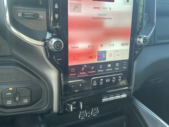 New 2026 RAM 3500 Laramie AWD/4WD image 27