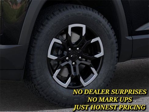 New 2026 Chevrolet Equinox ACTIV w/ Convenience Package III image 9