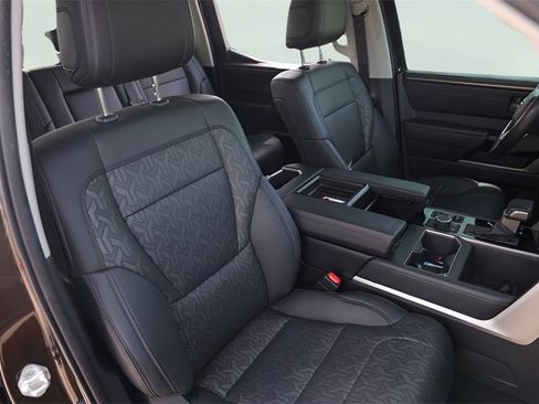 Used 2024 Toyota Tundra Limited image 34