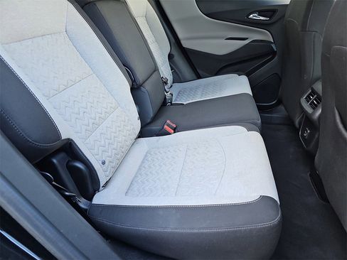 Used 2024 Chevrolet Equinox LS w/ LS Convenience Package image 16