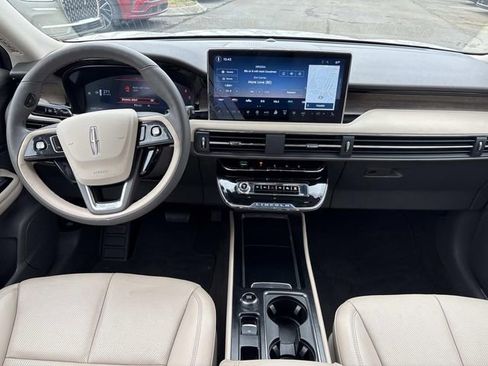 Certified 2024 Lincoln Corsair Reserve w/ Equipment Group 201A image 16