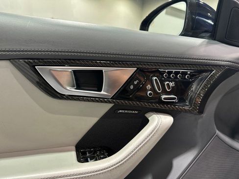 Used 2015 Jaguar F-TYPE S RWD image 39