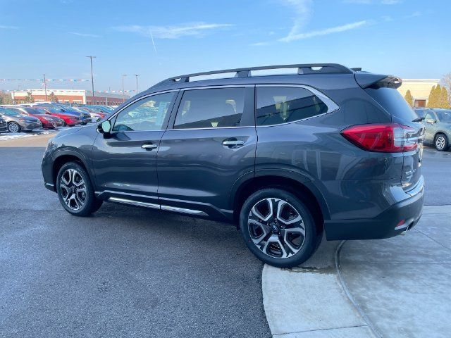 Used 2026 Subaru Ascent Touring AWD/4WD image 3