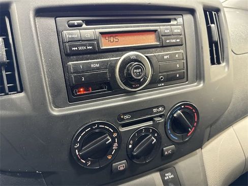 Used 2015 Nissan NV200 S w/ Back Door Glass Package image 15