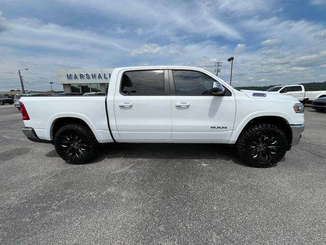 Used 2025 RAM 1500 Laramie AWD/4WD image 3