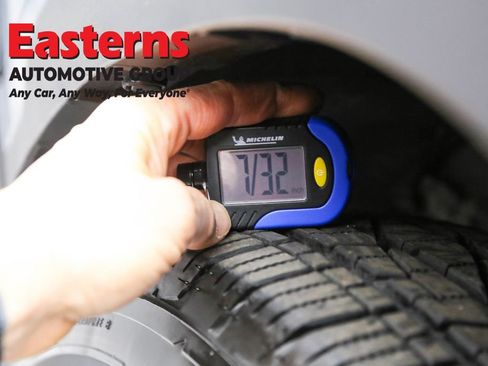 Used 2023 Toyota Corolla Cross LE image 28