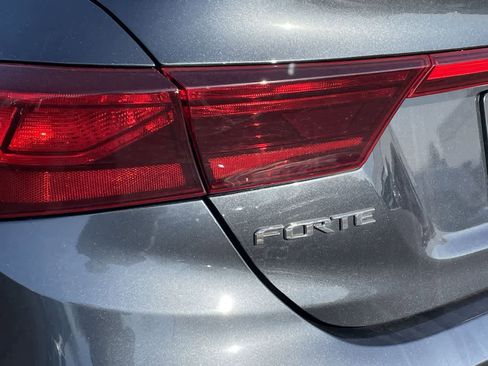 Used 2019 Kia Forte LXS image 33