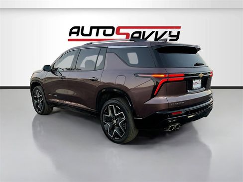 Used 2025 Chevrolet Traverse High Country image 5