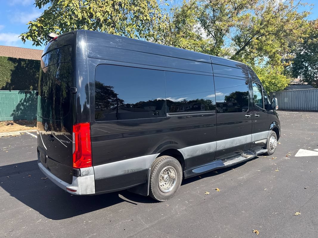 Used 2021 Mercedes-Benz Sprinter 3500 image 9