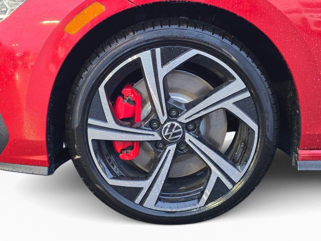 New 2026 Volkswagen GTI SE FWD image 11