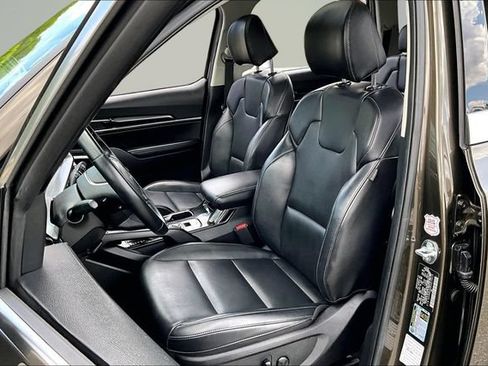 Used 2025 Kia Telluride S AWD/4WD image 20