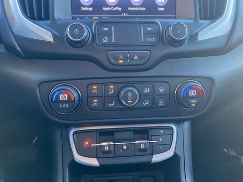 Used 2022 GMC Terrain SLT w/ Tech Package image 13