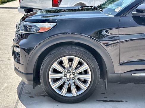 Certified 2023 Ford Explorer Limited w/ Limited Technology Package RWD image 10