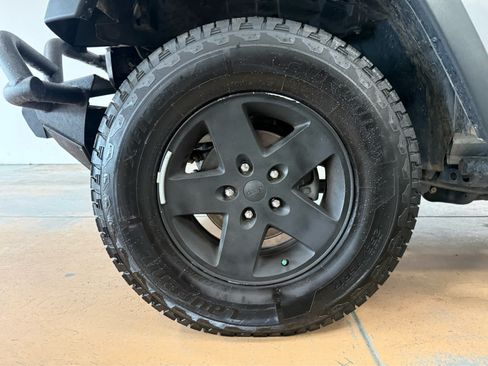 Used 2013 Jeep Wrangler Unlimited Sport AWD/4WD image 8