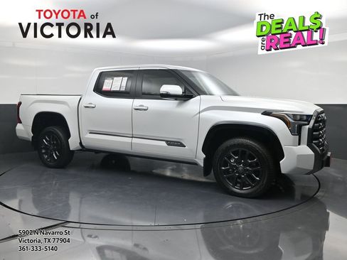 Used 2025 Toyota Tundra Platinum AWD/4WD image 1