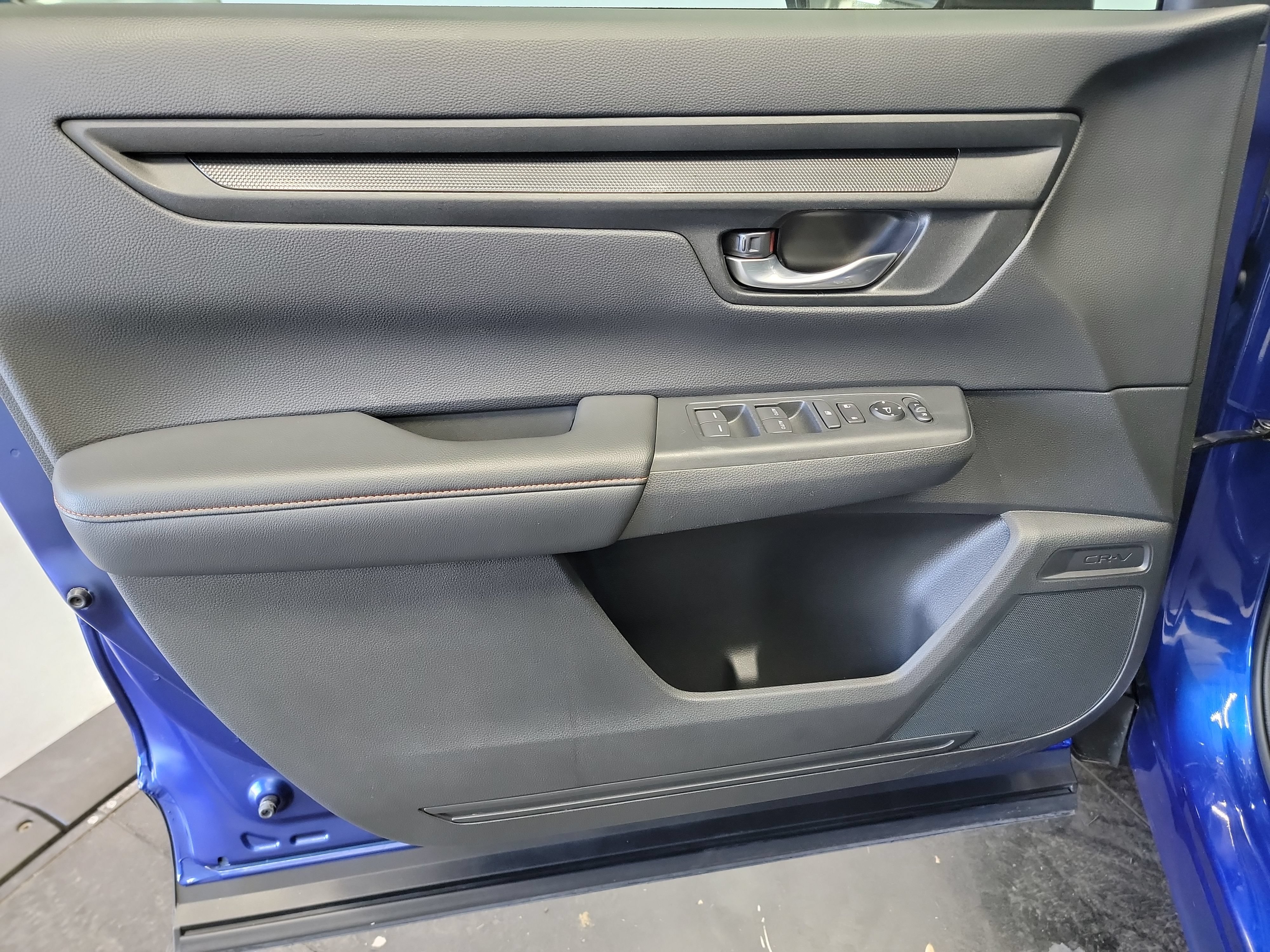 Used 2023 Honda CR-V Sport image 13