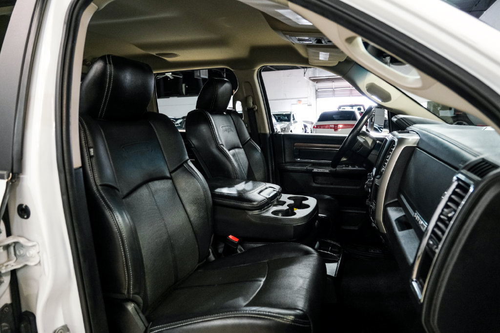 Used 2018 RAM 1500 Laramie AWD/4WD image 30