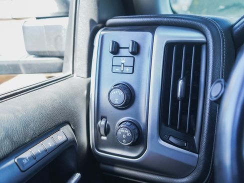 Used 2017 GMC Sierra 3500 SLT w/ Duramax Plus Package image 14