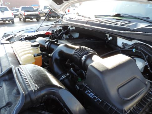 Used 2018 Ford F150 Lariat w/ Equipment Group 502A Luxury image 24