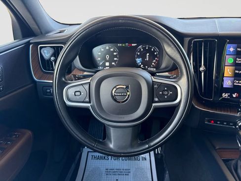 Used 2021 Volvo XC60 T5 Momentum w/ Protection Package AWD/4WD image 29