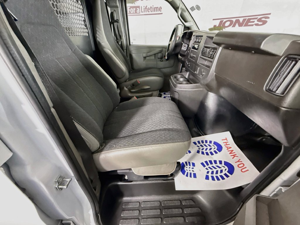 Used 2025 GMC Savana 2500 w/ Driver Convenience Package RWD image 26