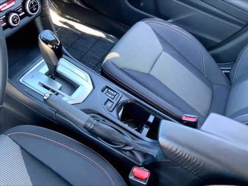 Used 2023 Subaru Crosstrek 2.0i Premium image 34