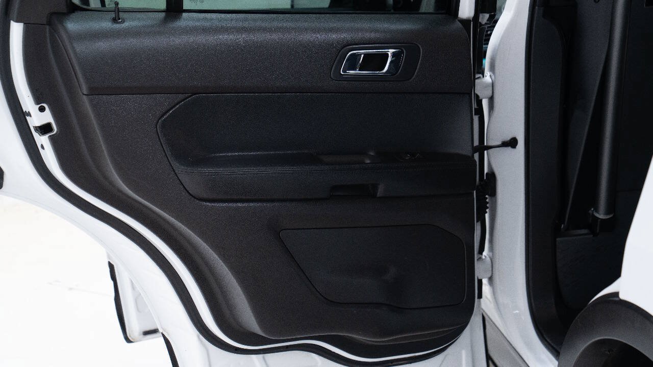 Used 2015 Ford Explorer 4WD Police Interceptor image 21