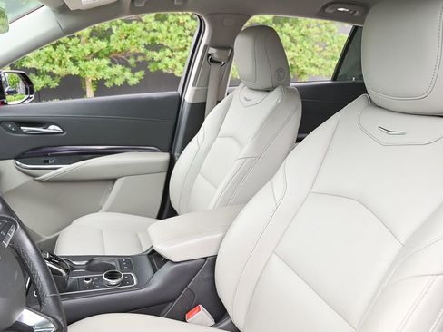 Used 2023 Cadillac XT4 Luxury image 10