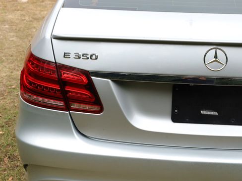 Used 2016 Mercedes-Benz E 350 Sedan image 21